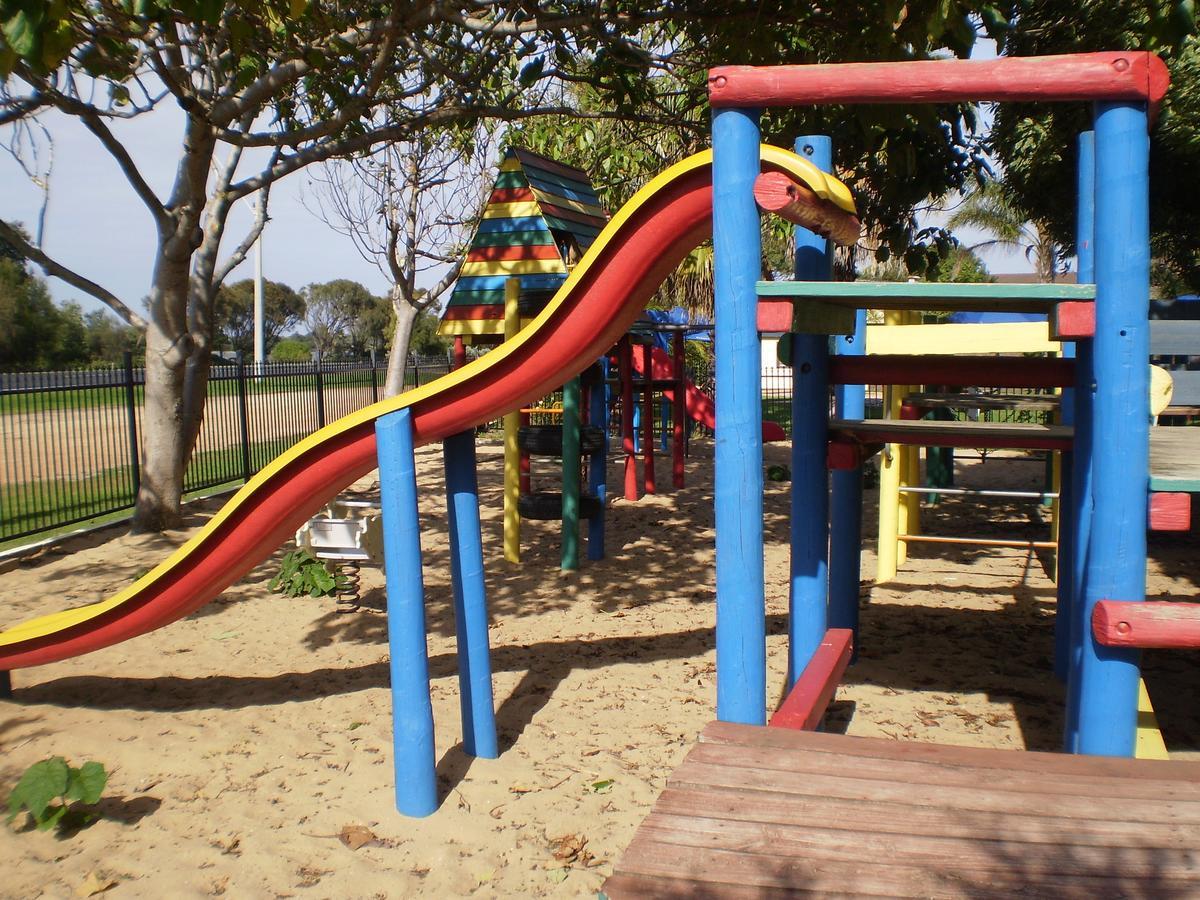 Koonwarra Holiday Park Lakes Entrance Bagian luar foto